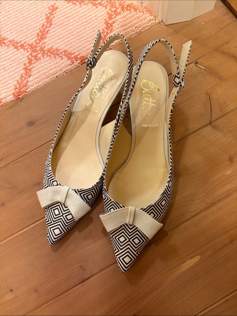 Butter Black & Cream Geometric Pointed Slingback Flats with Bow Accent